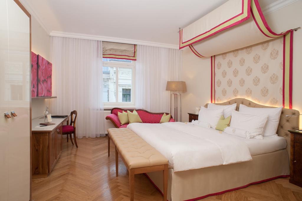 Hotel Kaiserhof Wien Exteriör bild